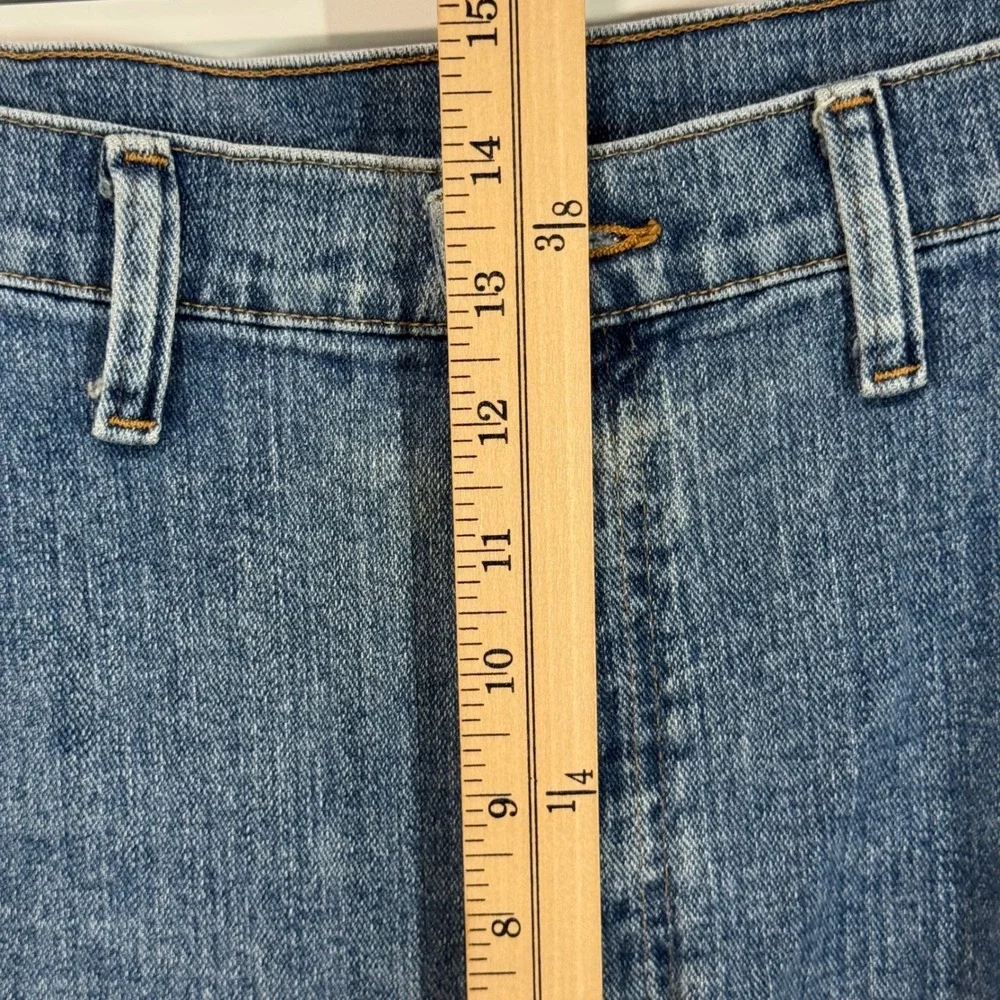 Wrangler Jeans Mens 44x28 Blue Authentic Relaxed Fit Straight Leg Denim Workwear